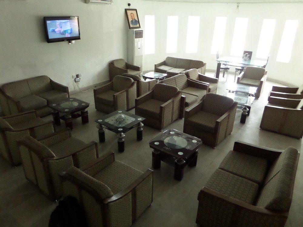 Flamingo Hotel Festac Town Esterno foto