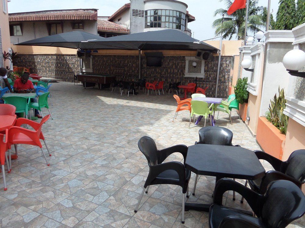 Flamingo Hotel Festac Town Esterno foto