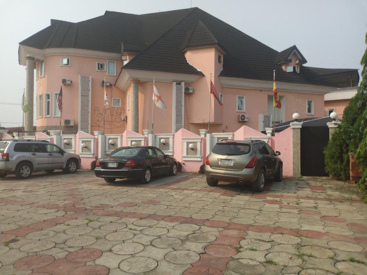 Flamingo Hotel Festac Town Esterno foto