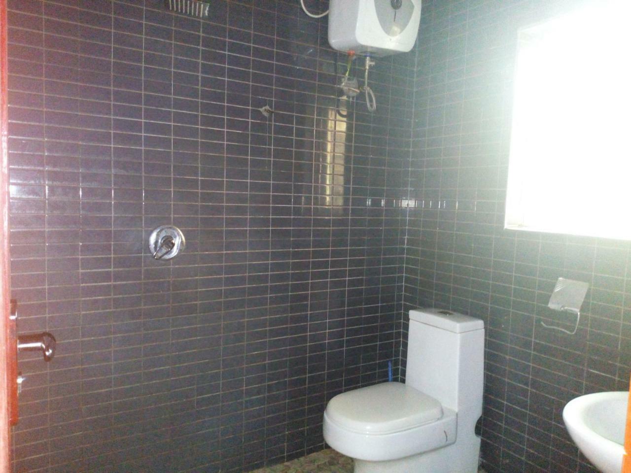 Flamingo Hotel Festac Town Esterno foto